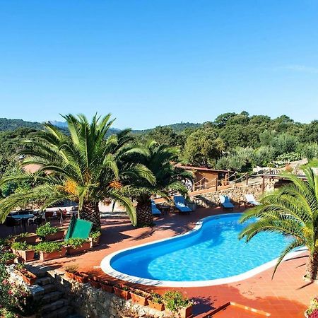 Residence Villa Smeralda Telti Екстер'єр фото