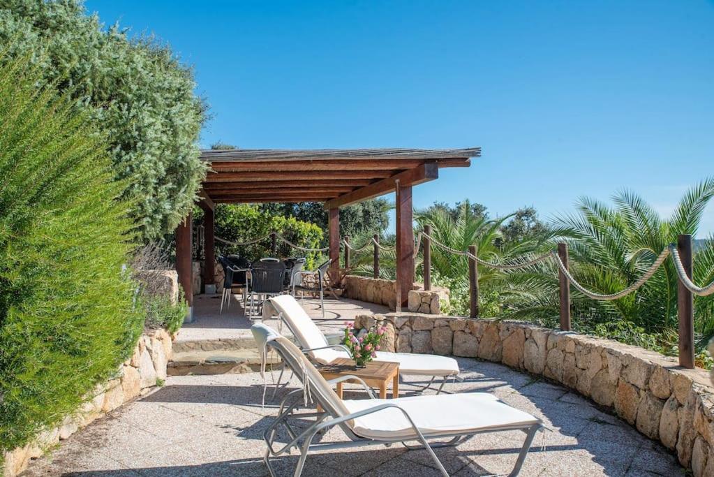 Residence Villa Smeralda Telti Екстер'єр фото