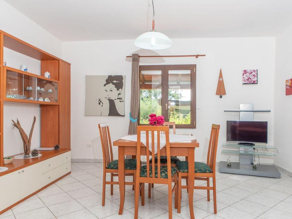 Residence Villa Smeralda Telti Екстер'єр фото