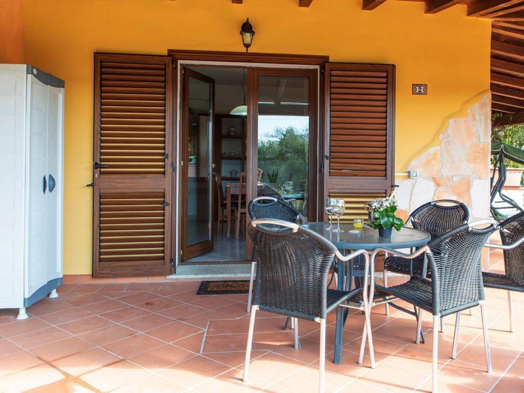 Residence Villa Smeralda Telti Екстер'єр фото