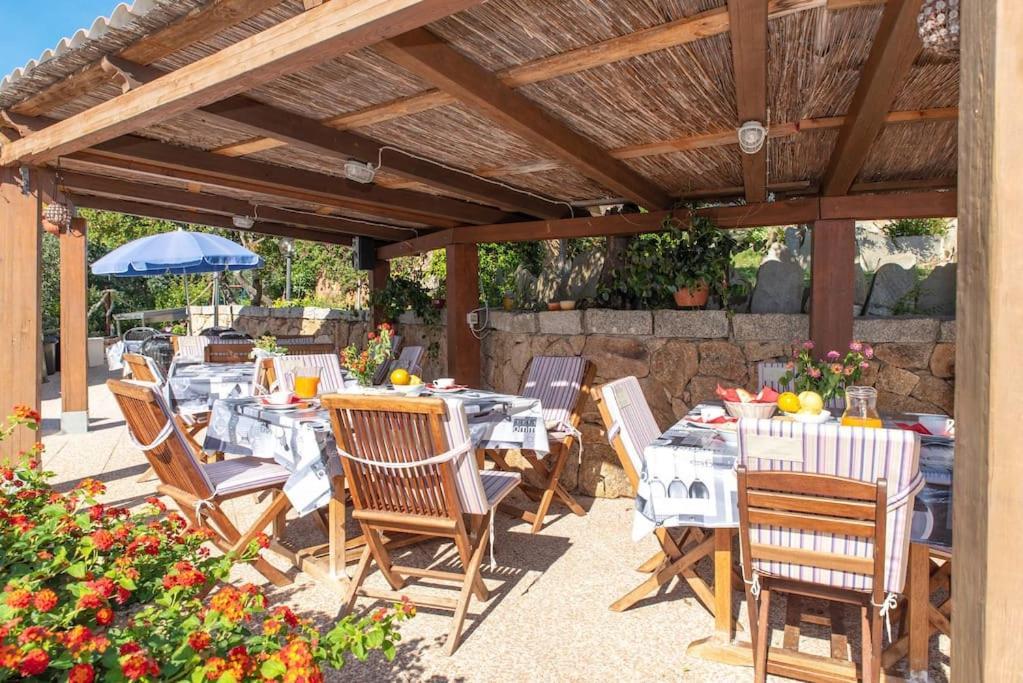 Residence Villa Smeralda Telti Екстер'єр фото