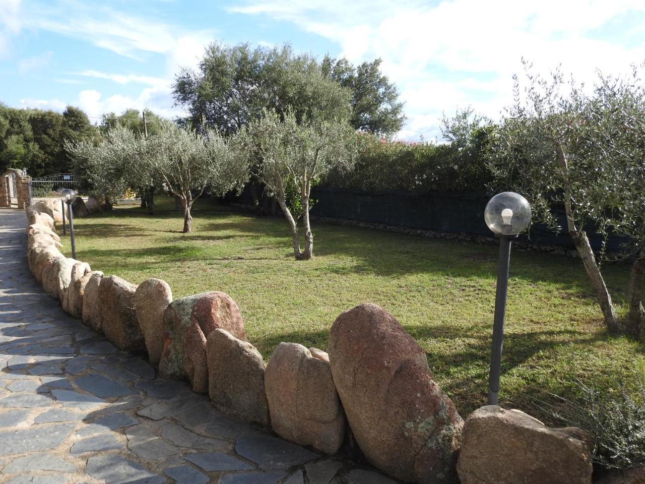 Residence Villa Smeralda Telti Екстер'єр фото
