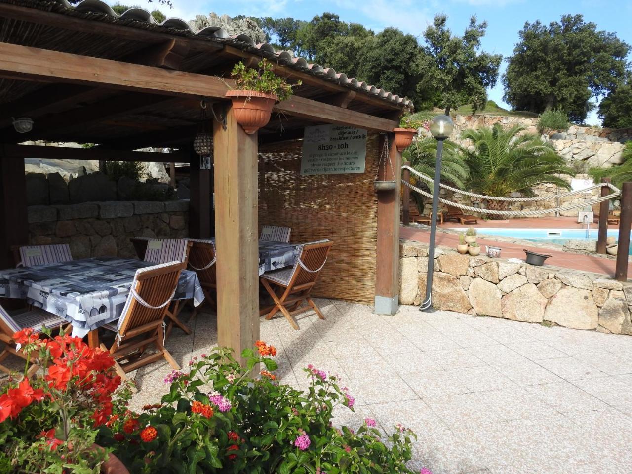 Residence Villa Smeralda Telti Екстер'єр фото